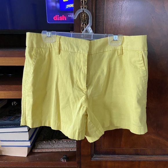 Cambridge Shorts size 6